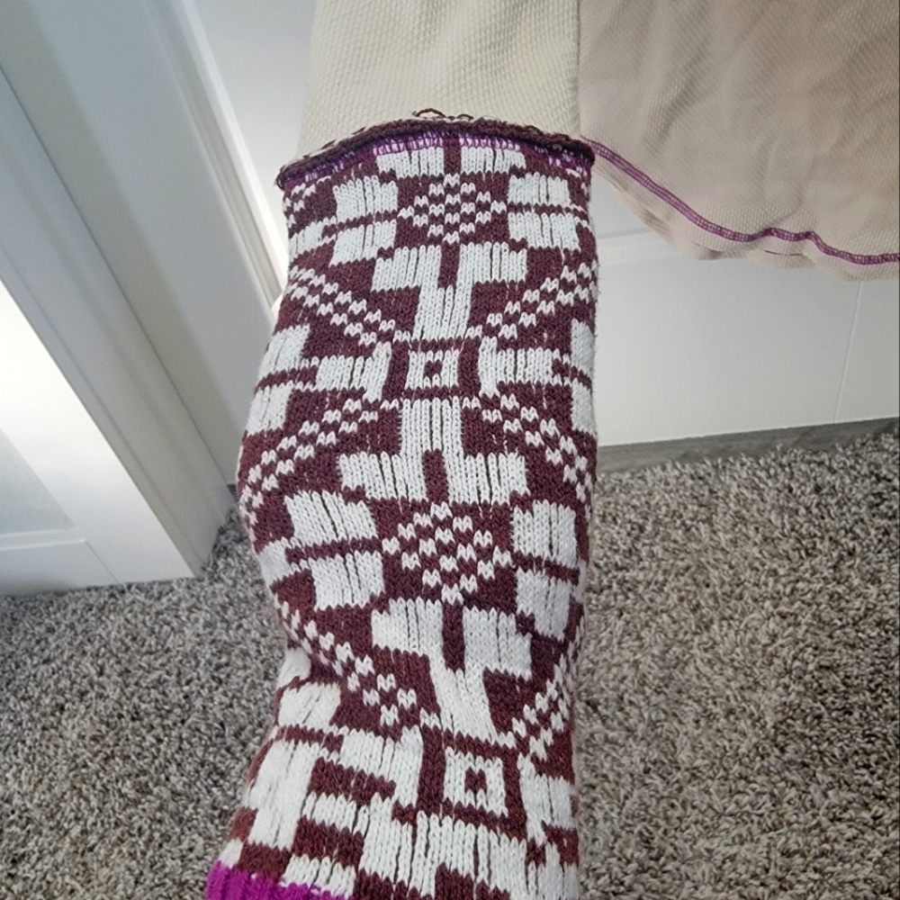 Top - Picture 2 of 3